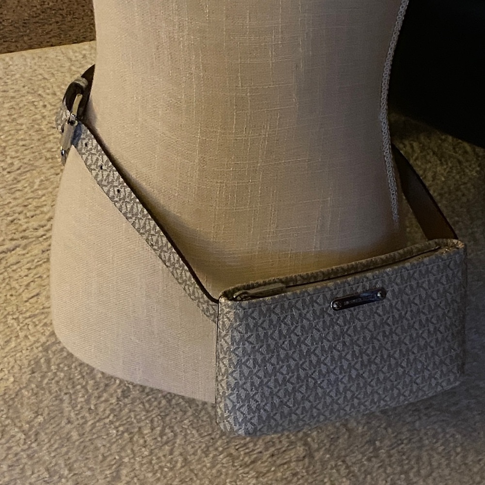 Michael Kors Silver White Logo Belt Bag with Silver Hardware - Picture 12 of 16